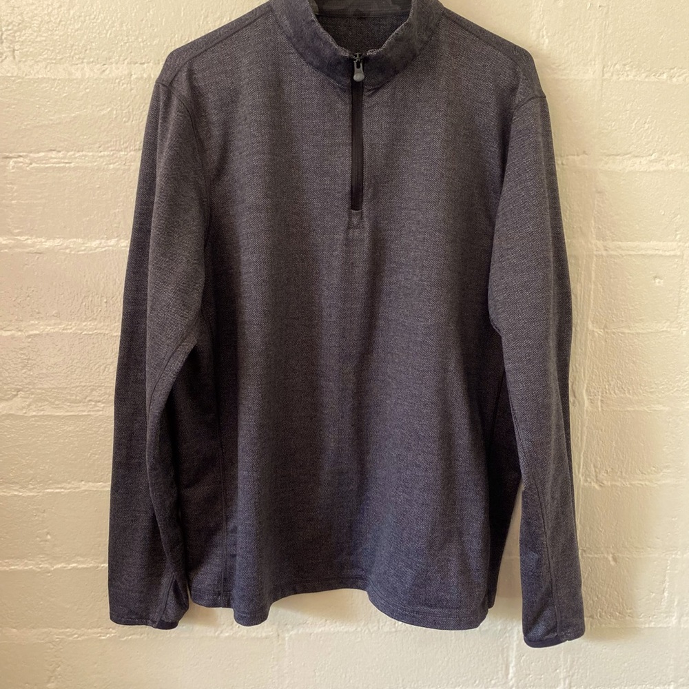 Greyson quarter zip men’s XL. Color is brown/grey